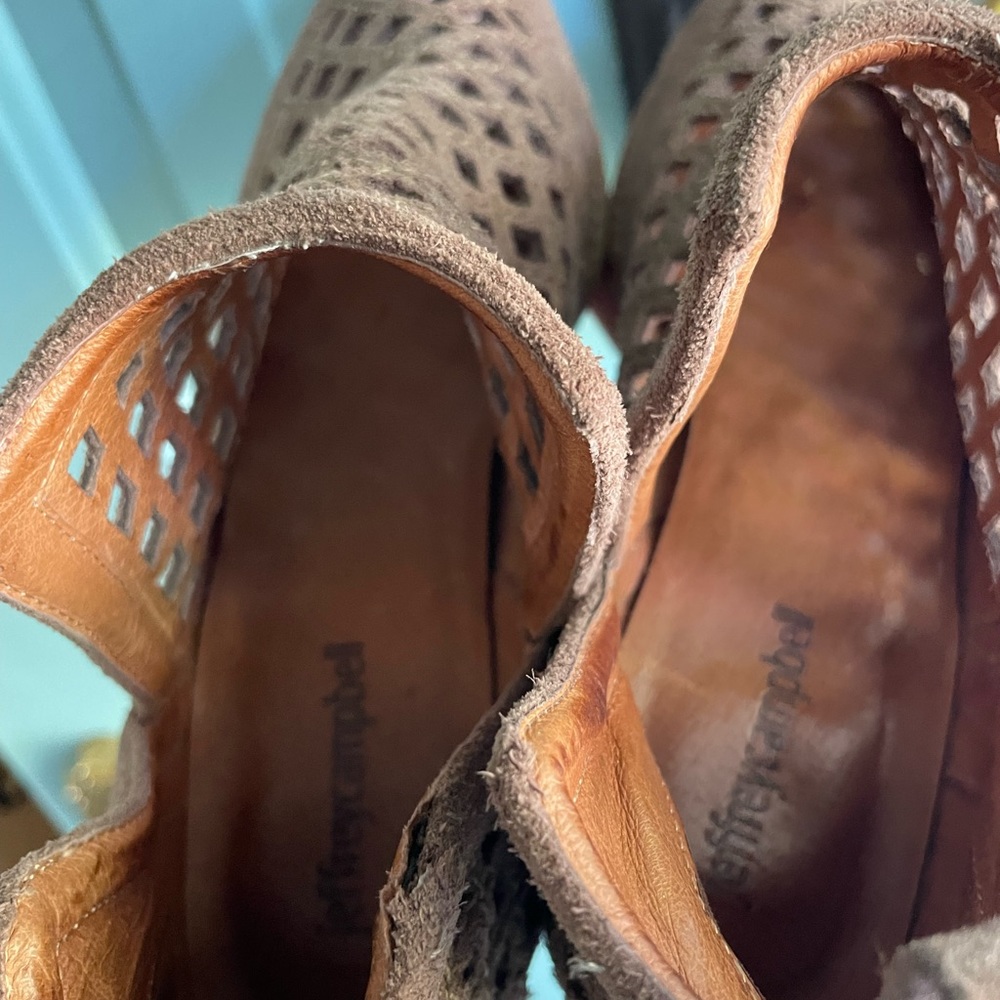 Jeffrey Campbell brown suede bootie  size 7.5. 
$4.99 shipping❤️ - Picture 9 of 14